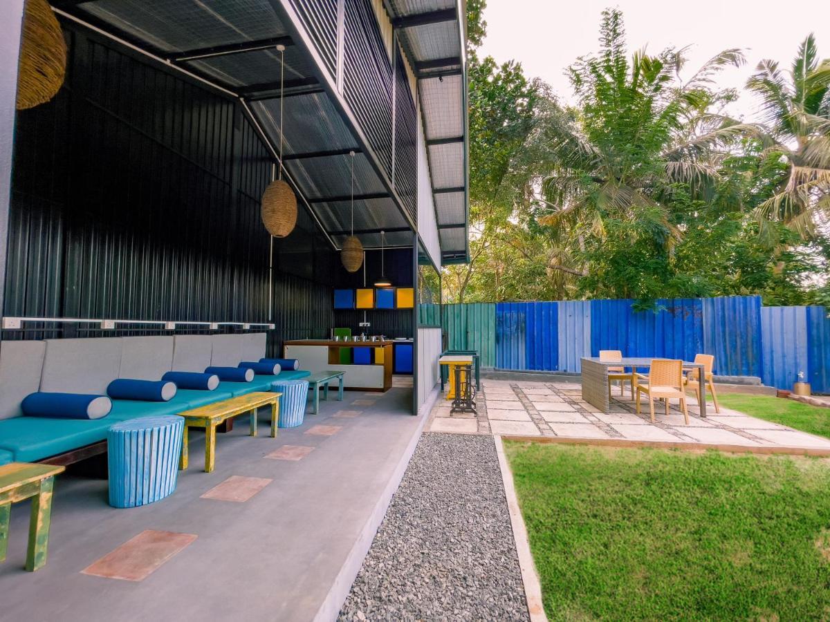 Lost & Found Hostel Weligama Exterior photo